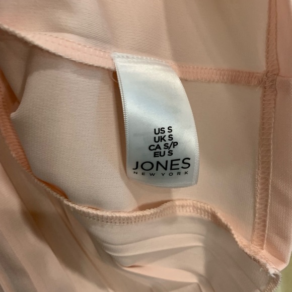Jones New York | Pretty pink shirt with pleated back | Sz S - Picture 7 of 8
